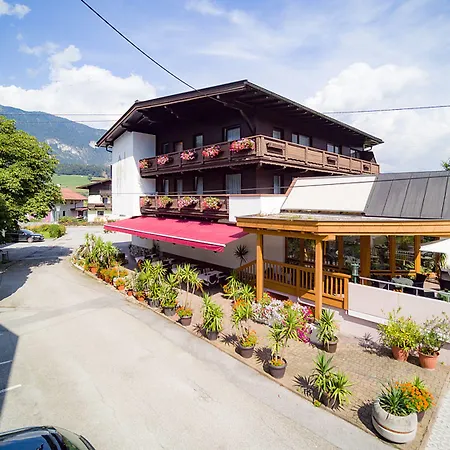 Guest house Gasthof Pension Alpenblick Radfeld