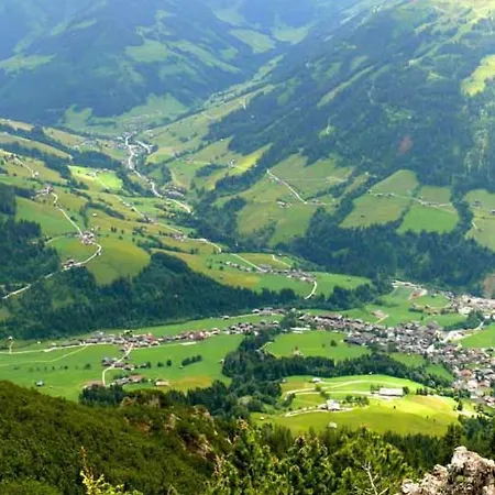 Alpenblick Konukevi 3*