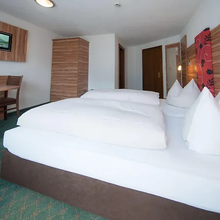 Alpenblick 3* Radfeld