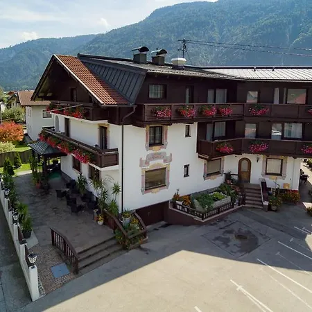 Alpenblick Radfeld